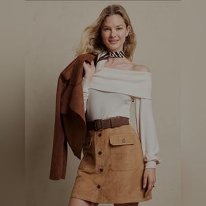 NWT SOFT LUXE OFF-SHOULDER TOP